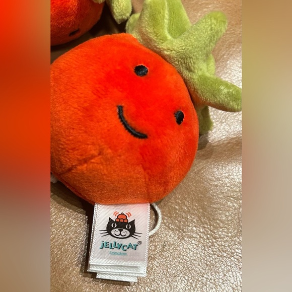 Smiling Tomato Plush Toy Set- Jellycat - Picture 3 of 6